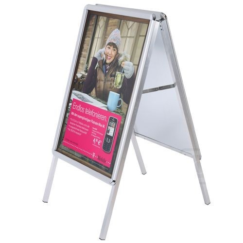 Kundenstopper CLASSIC DIN B1 70x100cm 32mm Profil (vergrößert)
